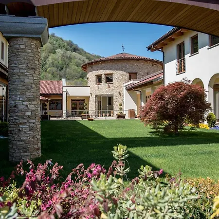 Monviso Hotel